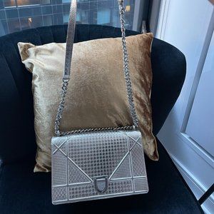 Flap Metallic Christian Diorama Silver Calfskin Leather Shoulder Bag